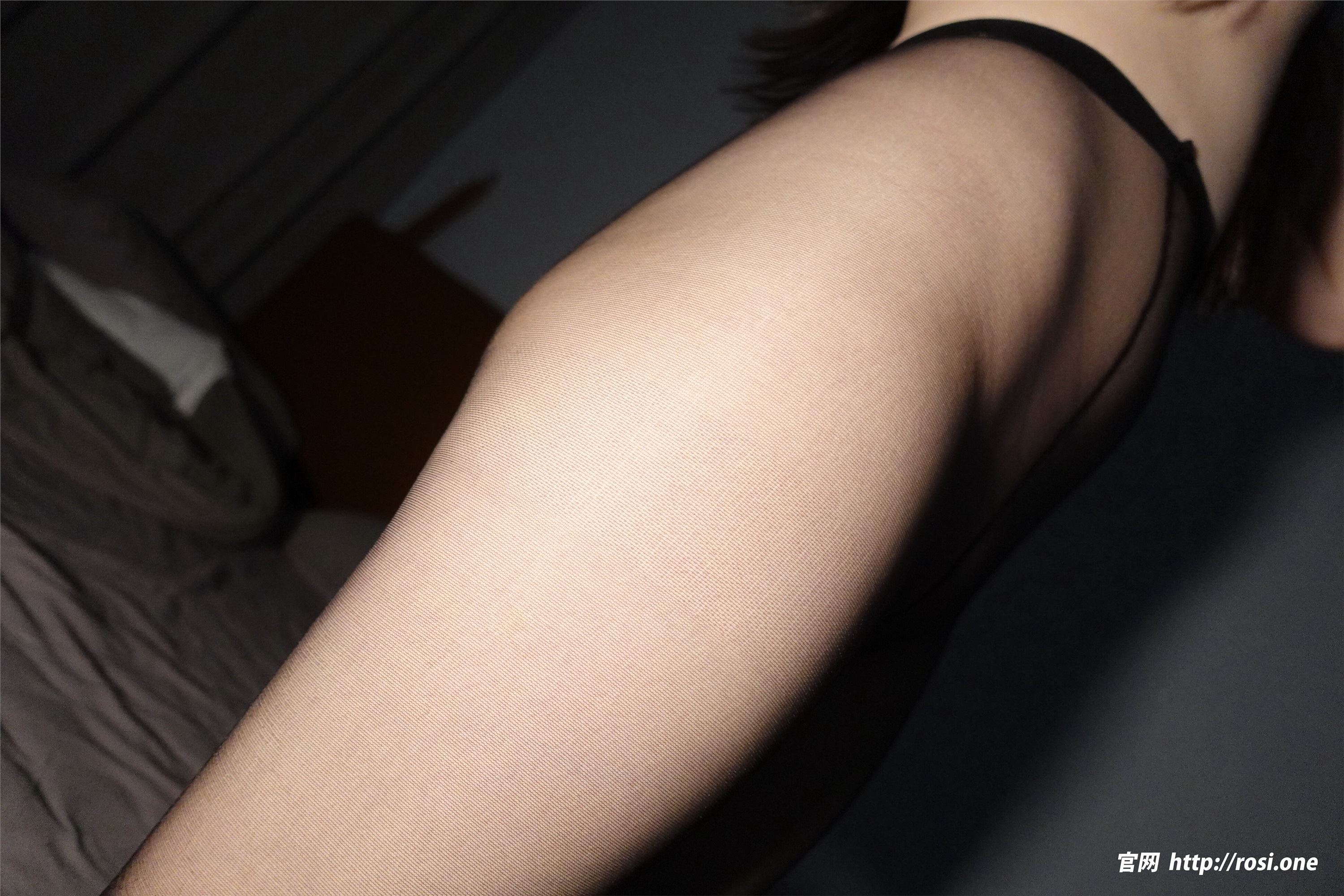 ROSI写真 2022.12.05 NO.4018